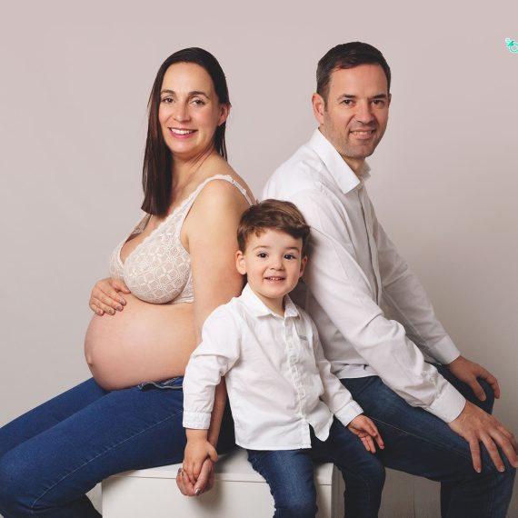 Estudio fotos embarazo